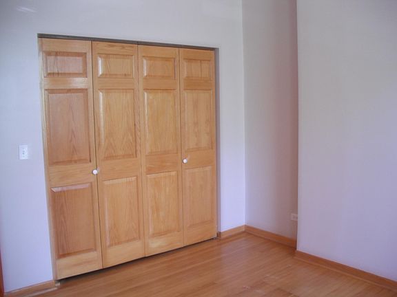 typical size closets in bedrooms