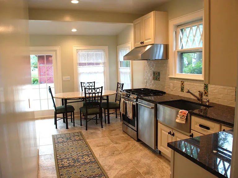 8325 Main Rd — Photo 16