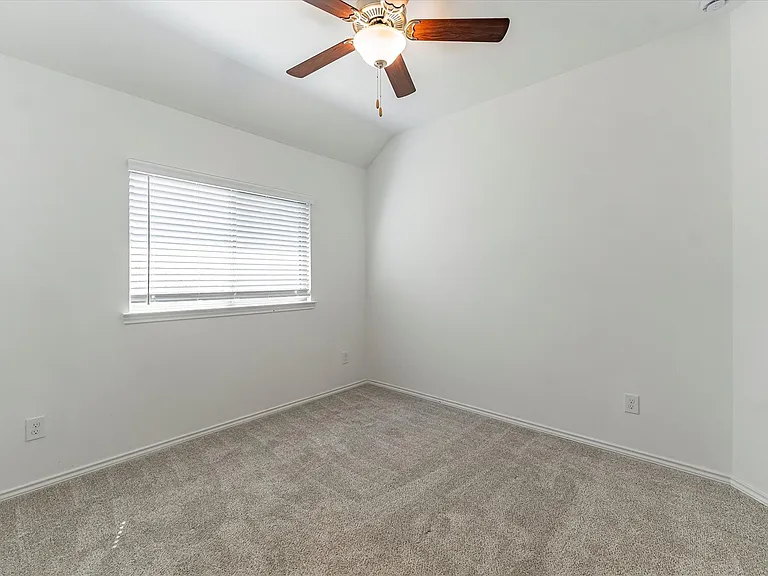 21107 Armstrong County Dr — Photo 34
