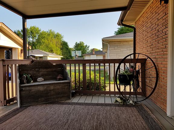4th image of 7710 Poinsettia Dr