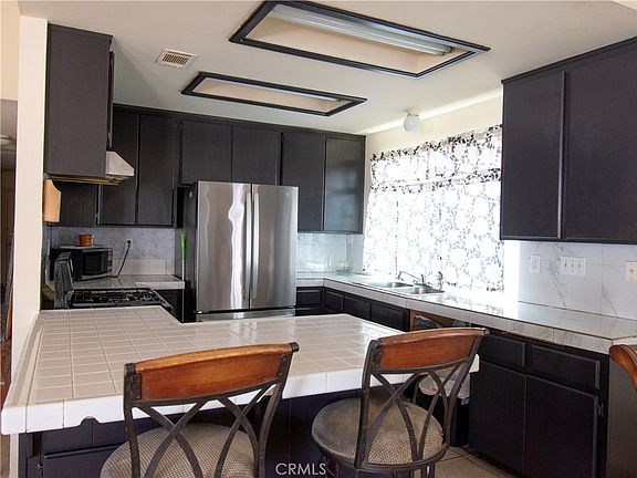 5th image of 8416 Reseda Ave