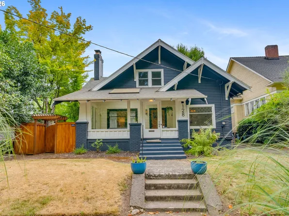 128 SE Cesar E Chavez Blvd, Portland, OR 97214