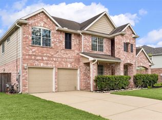 1330 Summer Terrace Dr, Sugar Land, TX 77479