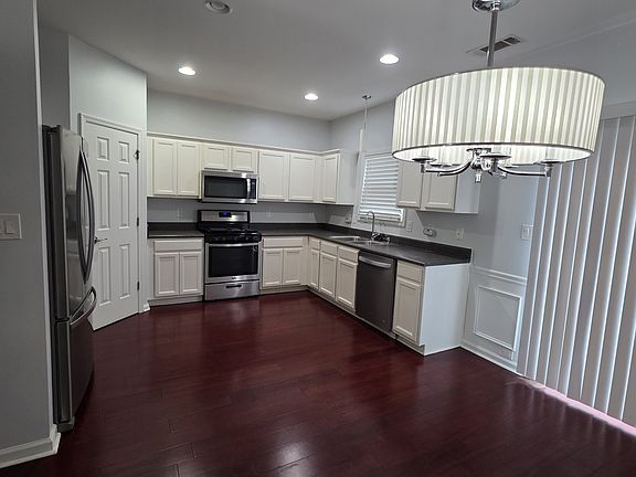 3rd image of 3169 Millington Pl