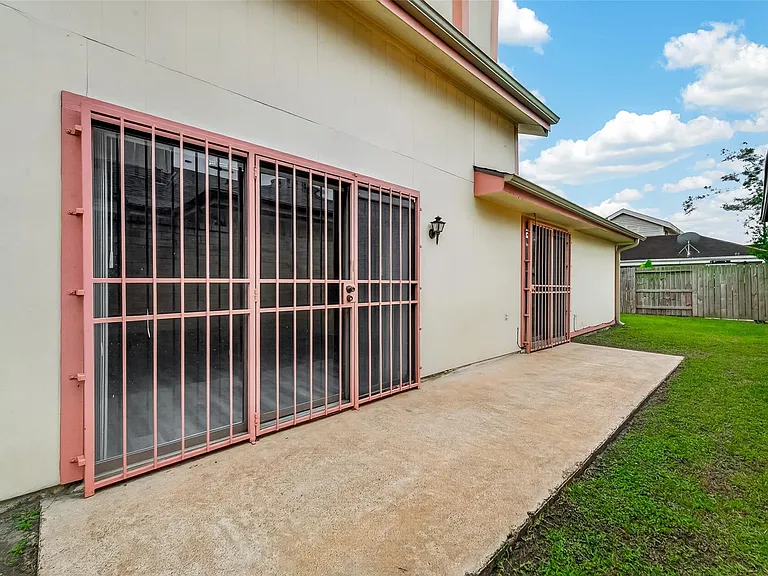 13431 Clarewood Dr — Photo 29