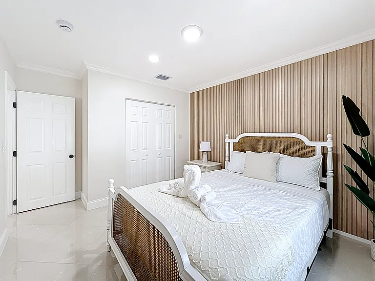 Queen Room