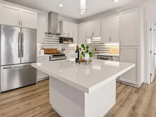4104 Scotts Valley Dr #306, Scotts Valley, CA 95066