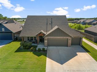 11020 S 275th East Ave, Coweta, OK 74429