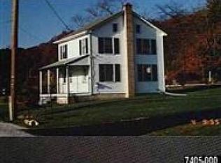 6796 Kopp Rd, Spring Grove, PA 17362