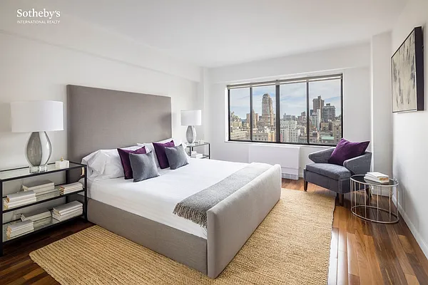 Sold by Sotheby's International Realty | media 8