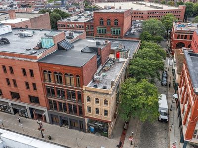 160 Merrimack St #D, Lowell, MA, 01852