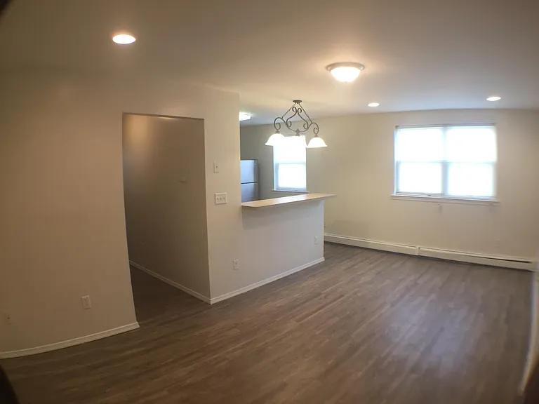 Deluxe Dining Room