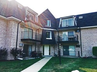 7000 Mather Ave APT 105, Chicago Ridge, IL 60415
