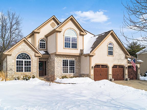 3rd image of 7487 Balfoure Cir