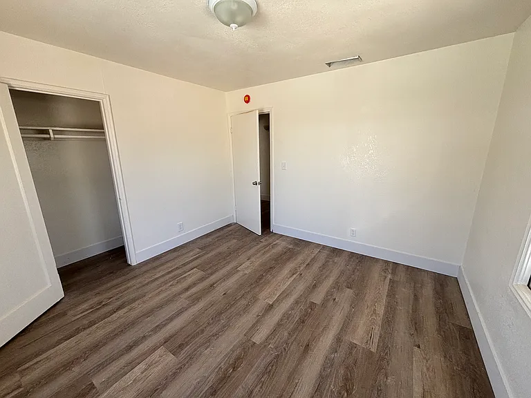 937 E Dakota Ave #937 — Photo 4