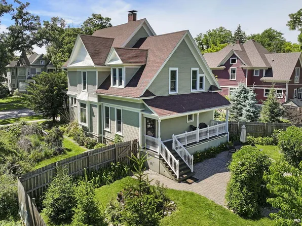 215 S Washington STREET, Elkhorn, WI 53121