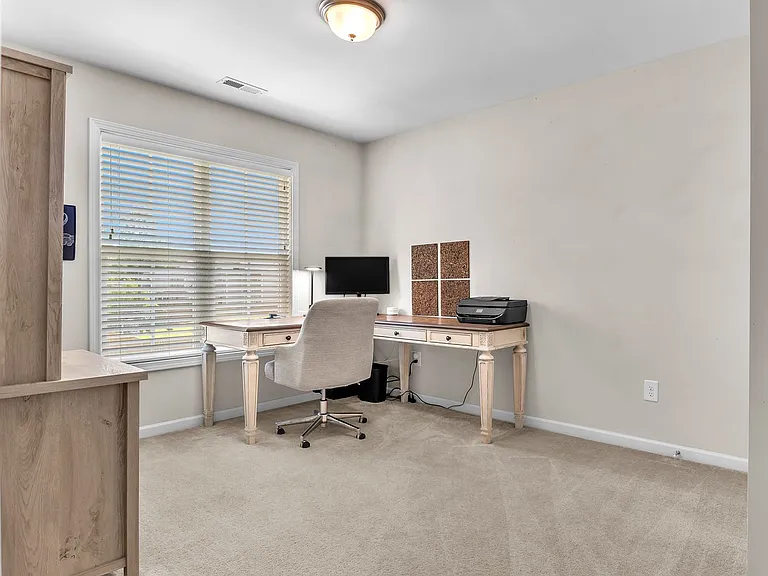 405 Belhaven Ct — Photo 55