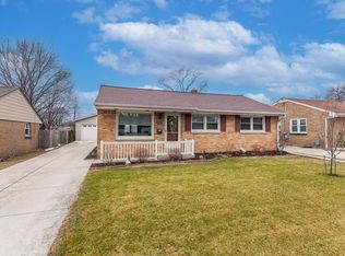 2919 S 70th St, Milwaukee, WI 53219