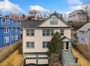 52 Edgecliff Rd UNIT 1, Watertown, MA 02472