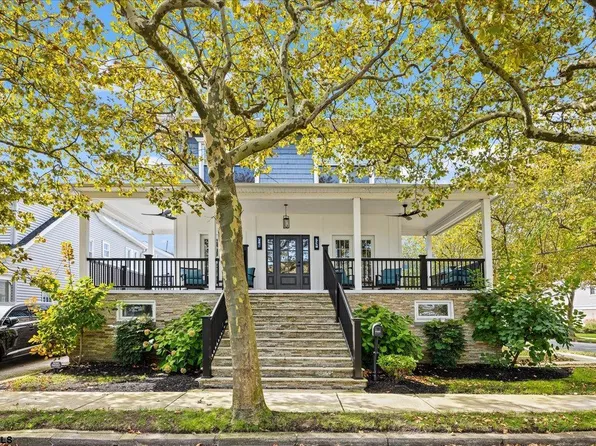 26 N Richards Ave, Ventnor City, NJ 08406