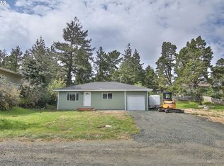1610 Maxwell St, Coos Bay, OR 97420