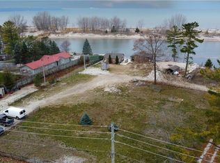 326 River Rd E #B, Wasaga Beach, ON L9Z2L7