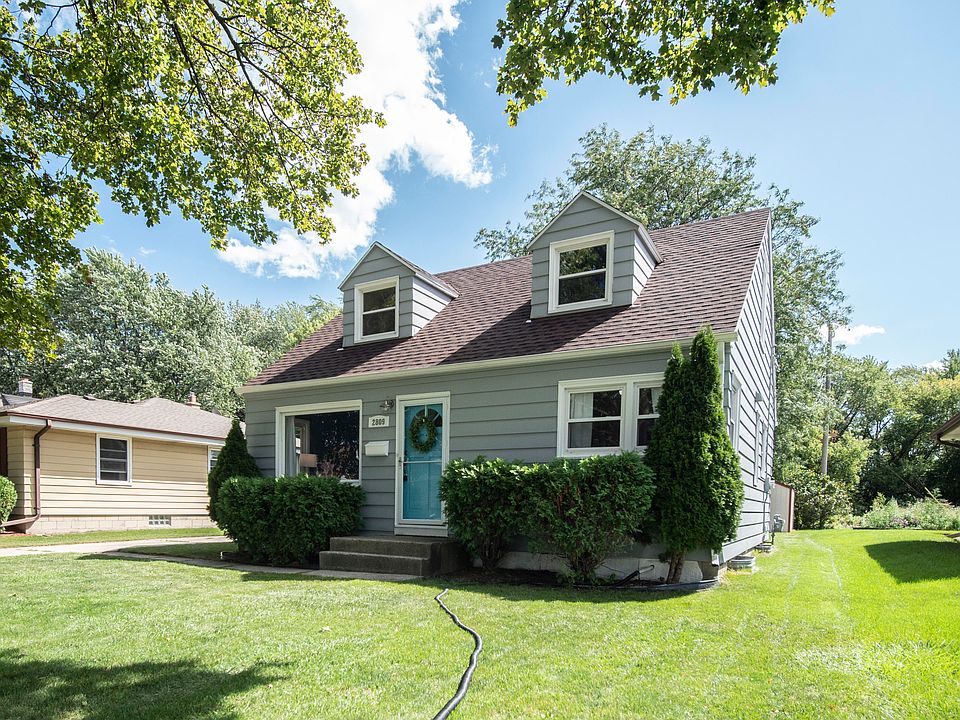 1st image of 2809 E Cudahy Ave