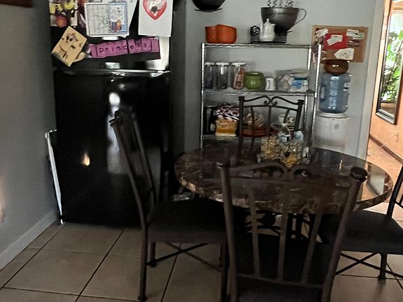 breakfast nook in kitchen