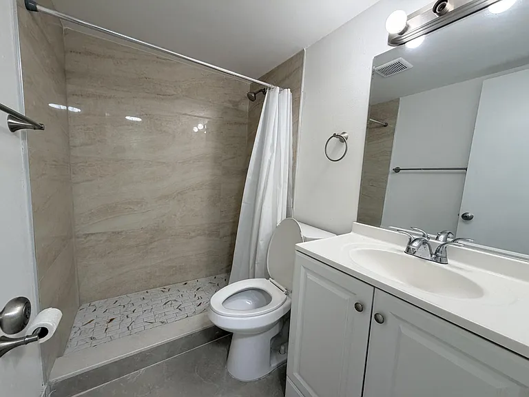6191 SW 37th St #114 — Photo 11