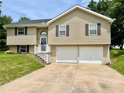703 Edward Ave, Gower, MO, 64454