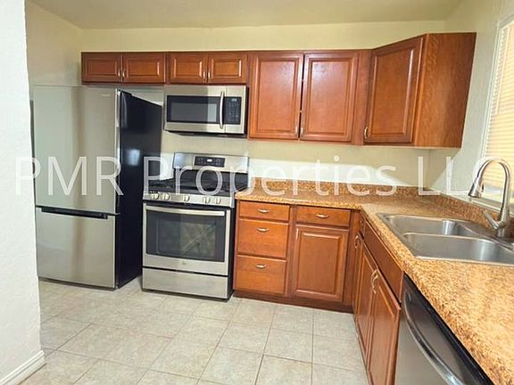 2nd image of 2146 NW Lincoln Ave