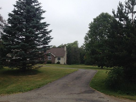 3rd image of 1656 W 5 Point Hwy