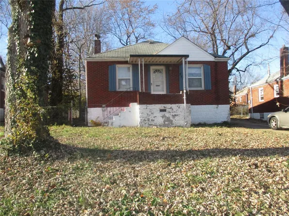 5421 College Ave, Saint Louis, MO 63136