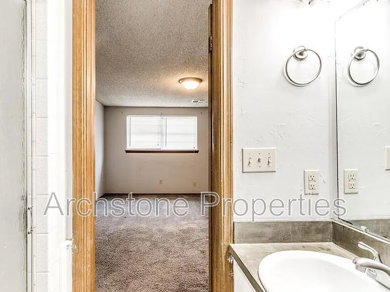 2524 Boxwood Ave — Photo 30
