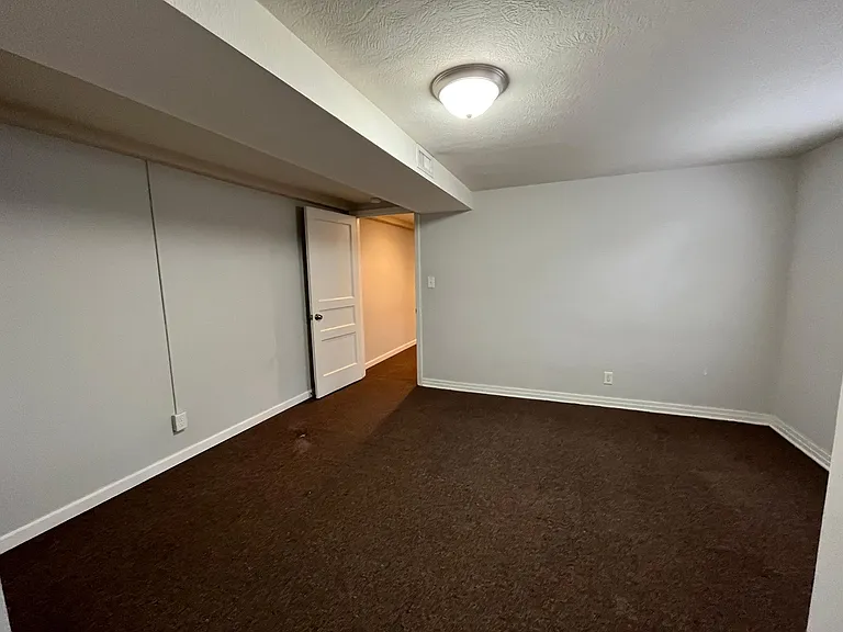 305.5 S 3rd St #305-1/2 — Photo 4
