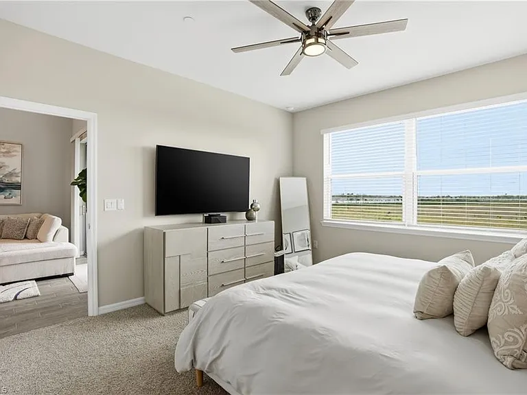 11851 Venetian Lagoon Dr #202 — Photo 26