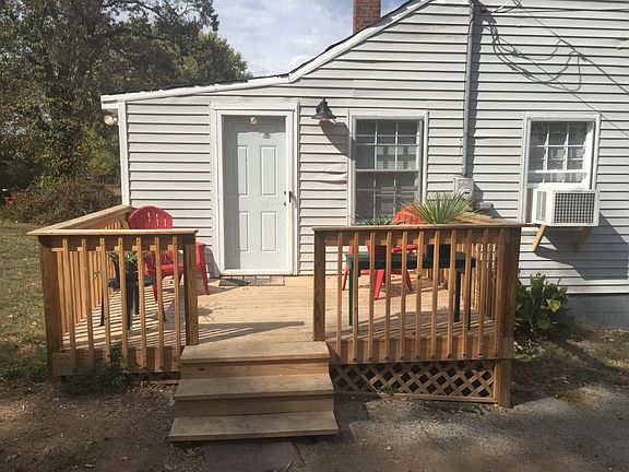 2nd image of 211 Kingwood St
