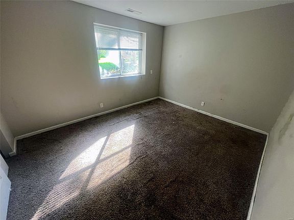 5th image of 1635 Woodman Dr