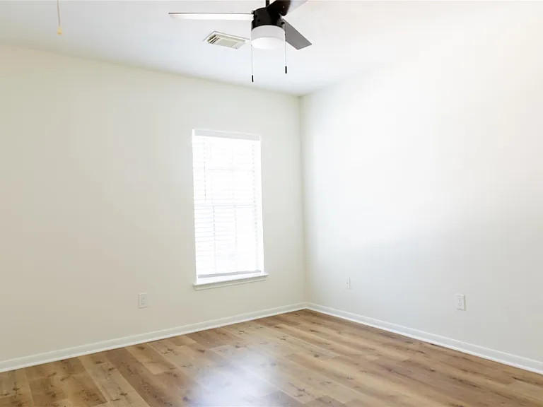 22 Cottage Grove Pl — Photo 19