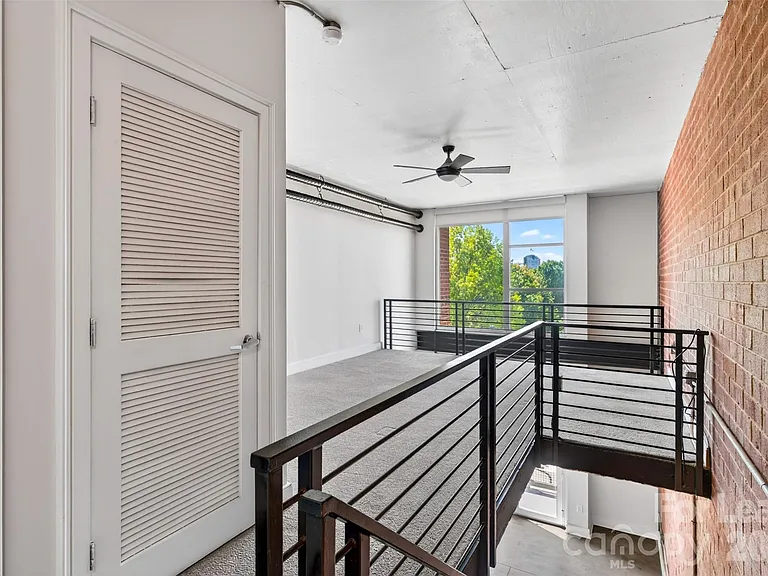 710 W Trade St #505 — Photo 16