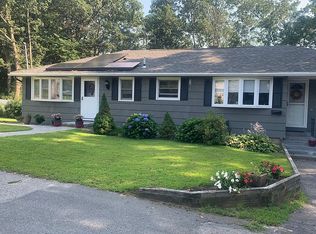 30 Glen Forest Ln, Methuen, MA 01844