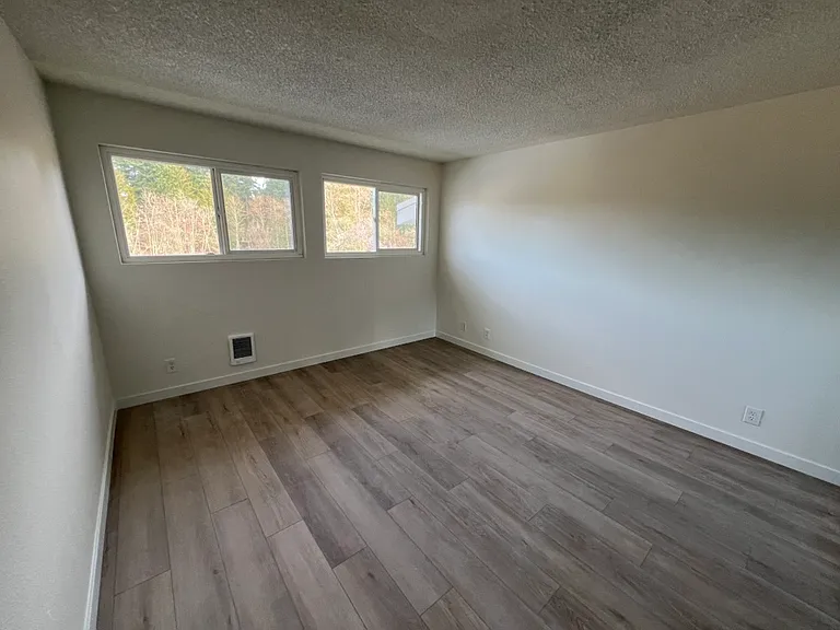 831 126th Pl NE #D306 — Photo 11