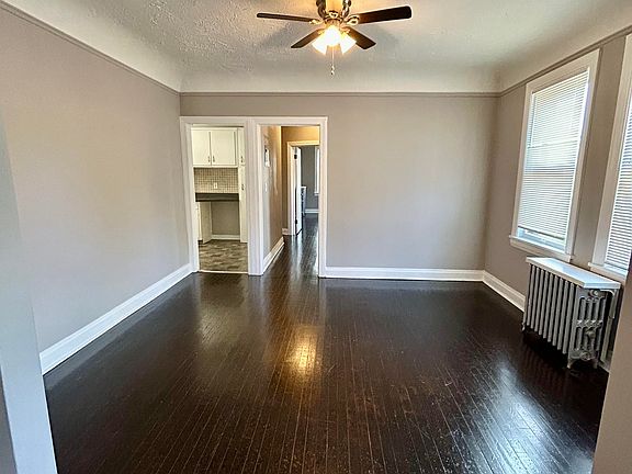 3rd image of 1210 West Blvd #305