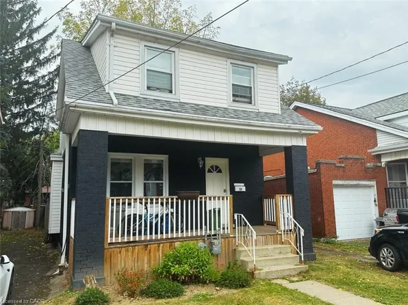 33 Cline Ave N, Hamilton, ON L8S 3Z3