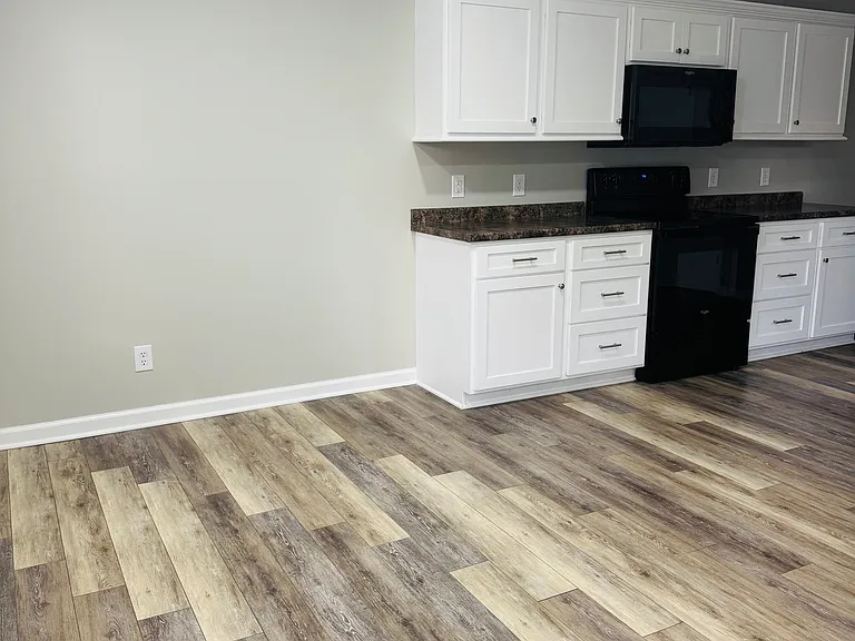 120 E Harrison St — Photo 5