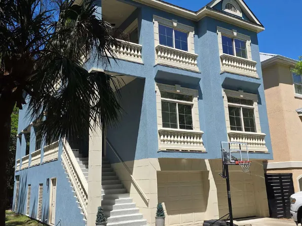 16 Henry Ln, Hilton Head Island, SC 29928