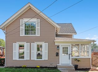 44 N Grove St, Carpentersville, IL
