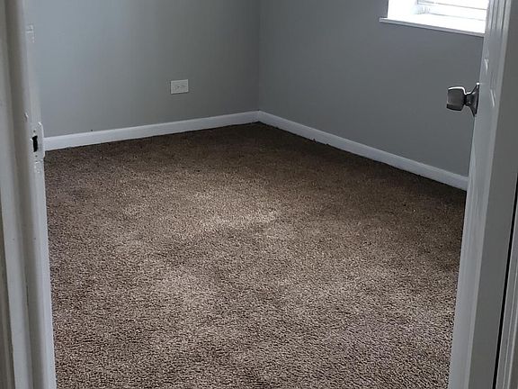 3rd image of 4407 W Van Buren St #1