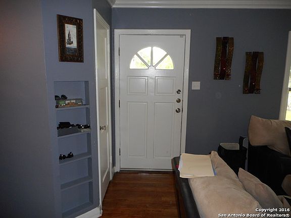 4th image of 303 Greenwich Blvd