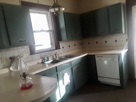 5th image of 332 W Jefferson St